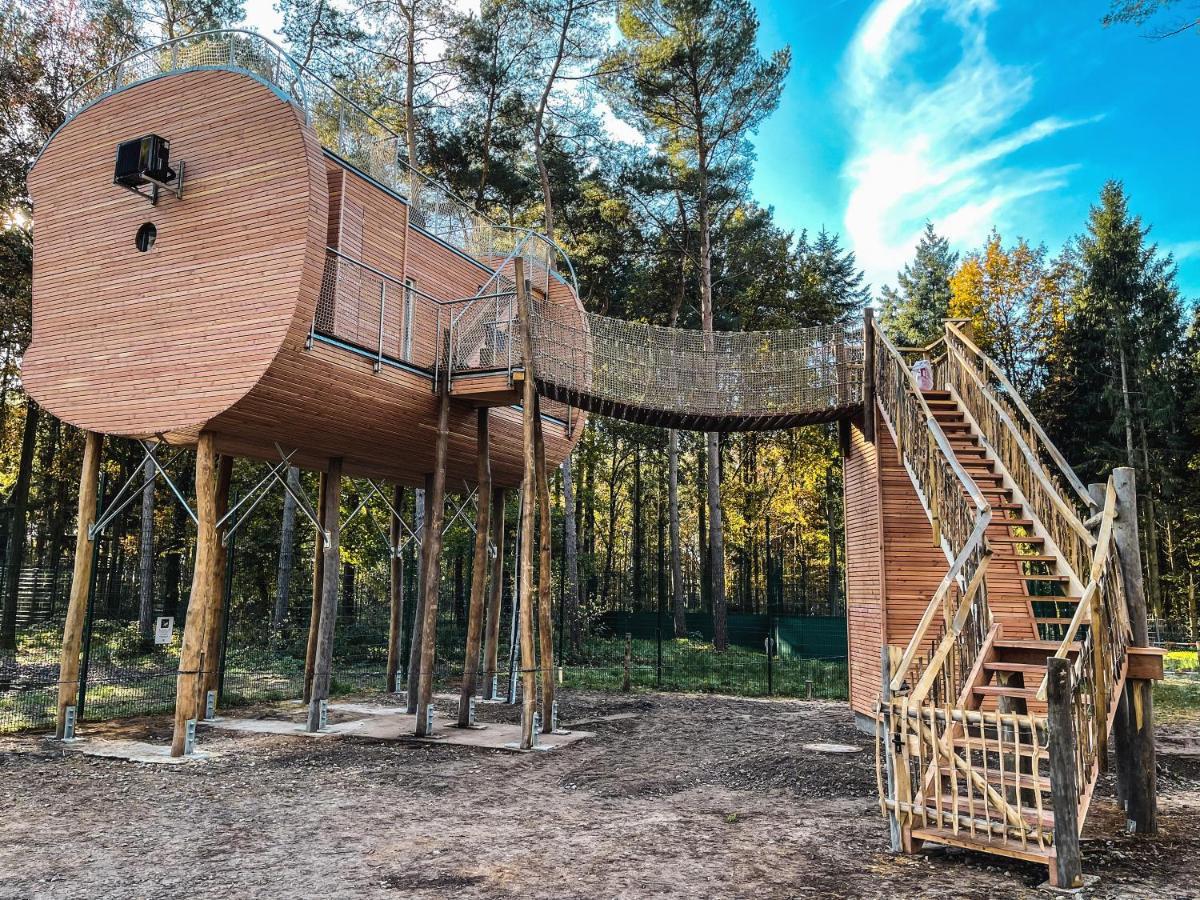 Tree Inn - Das Baumhaushotel Doerverden Exterior photo